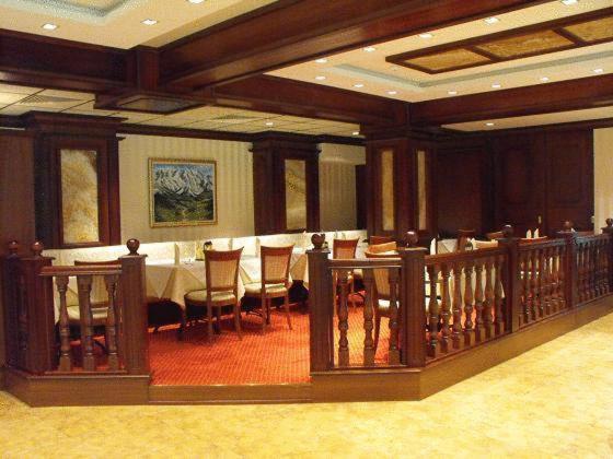 Hotel Park Karnobat ภายนอก รูปภาพ